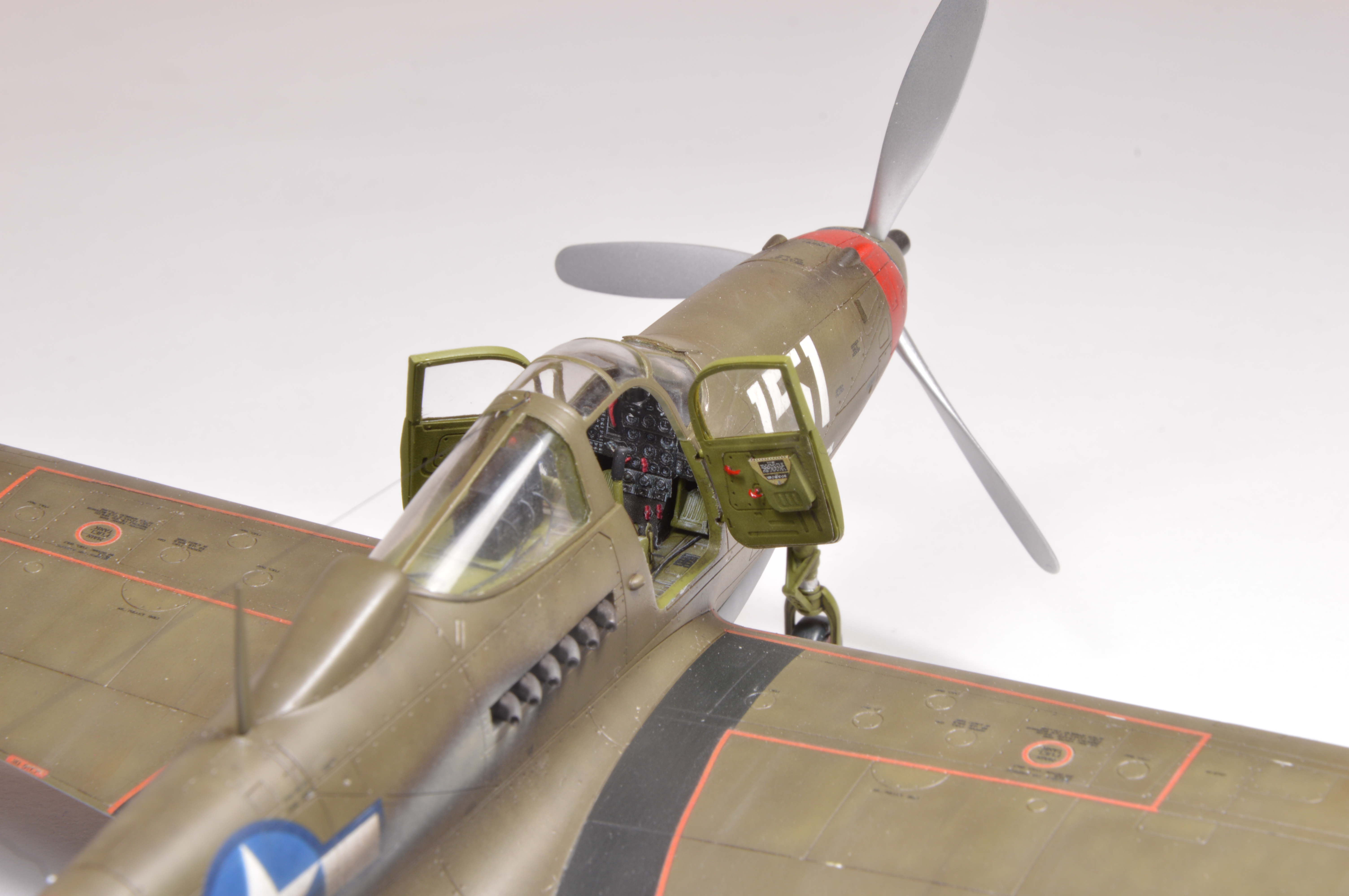 P-39Q エアラコブラ 1/48 - エデュアルドeショップ